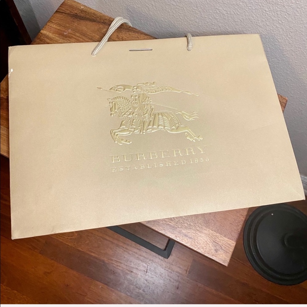 BURBERRY Gold Embossed Gift Bag - Picture 13 of 13